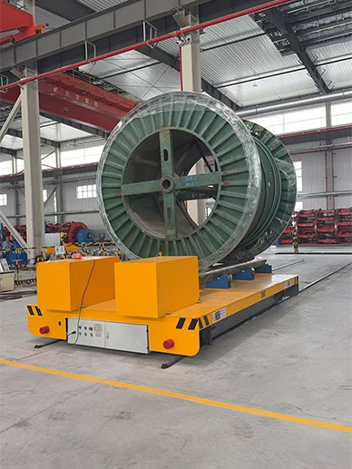 Heavy cable rail flat car