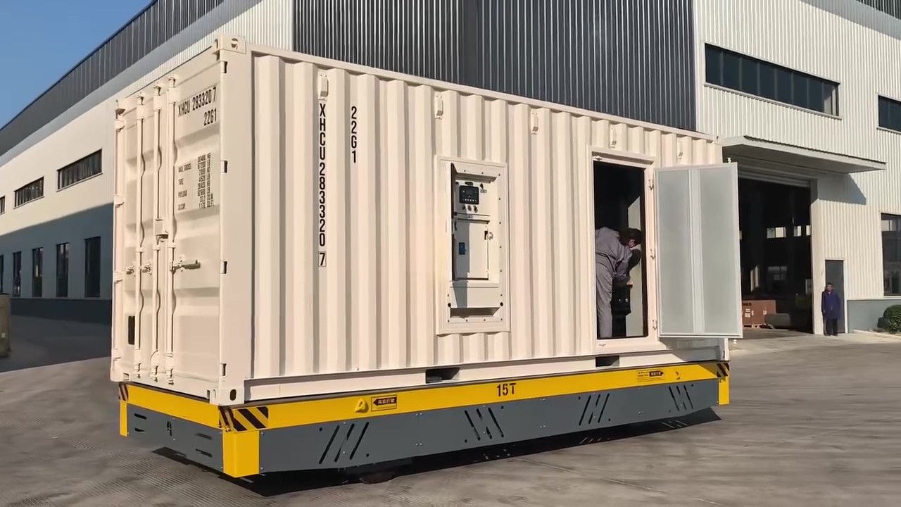 For this reason, we specifically recommended rubber wheels for the 15-ton Trackless Transfer Cart. Rubber wheels offer high friction and good elasticity, allowing the cart to easily handle rough concrete surfaces and slightly sloped sections while ensuring stable and non-slip operation.