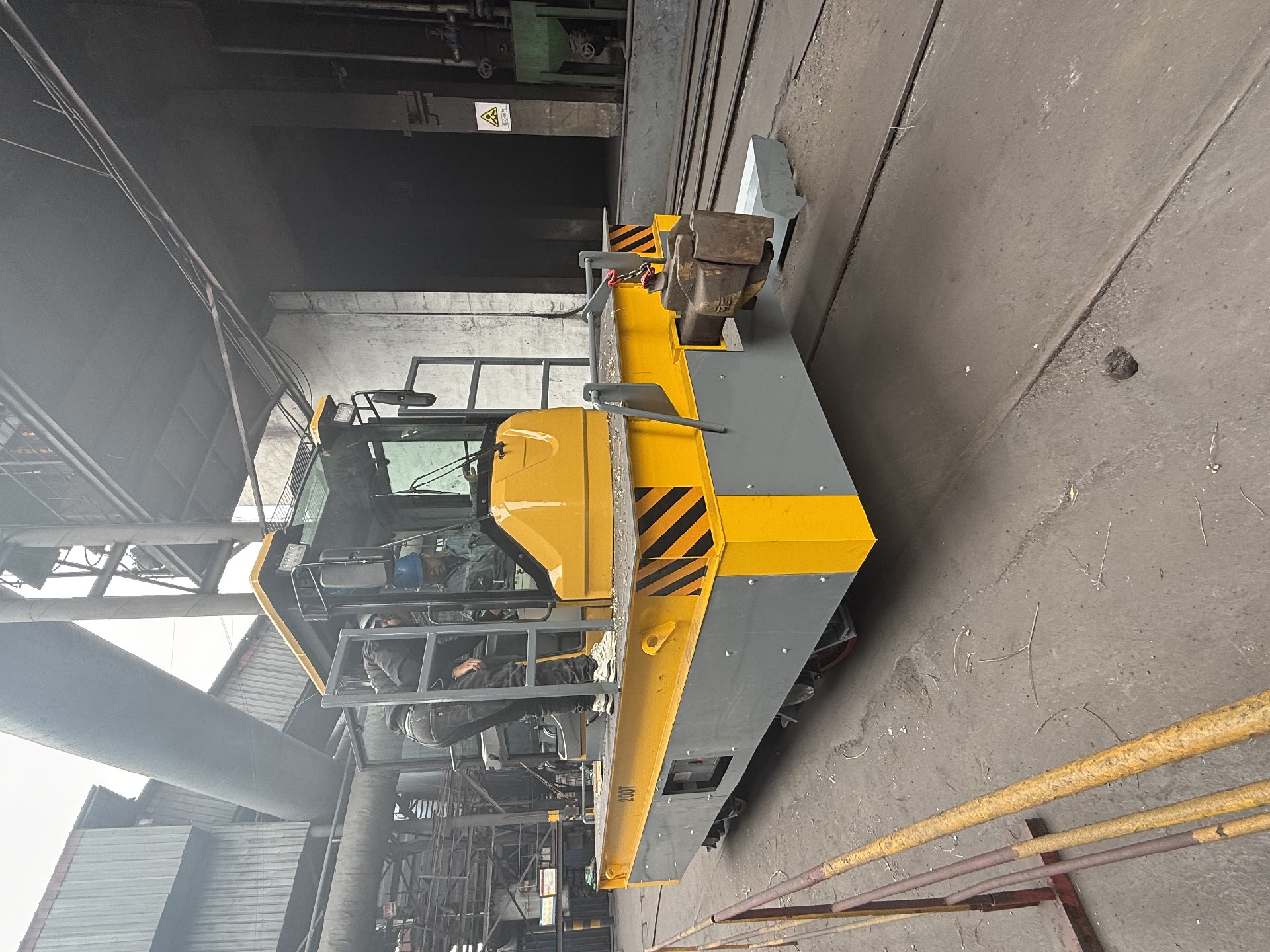 transfer cart for handling steel ladle